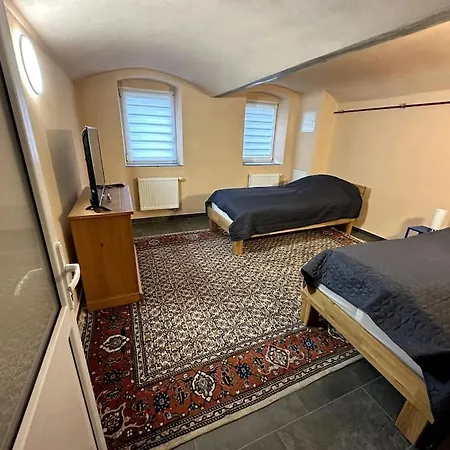 Monteurwohnung Im Untergeschoss Appartamento