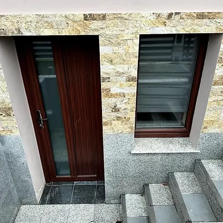 Monteurwohnung Im Untergeschoss Borna