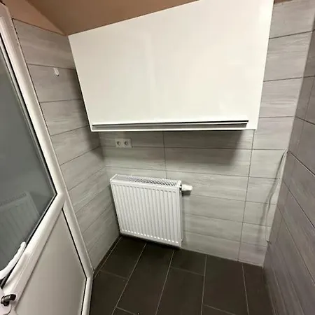 Monteurwohnung Im Untergeschoss Lejlighed