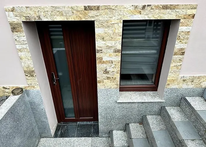 Monteurwohnung Im Untergeschoss Borna